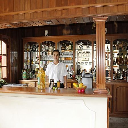 Le Domaine Des Pierres Hotel Saint Pierre Bagian luar foto