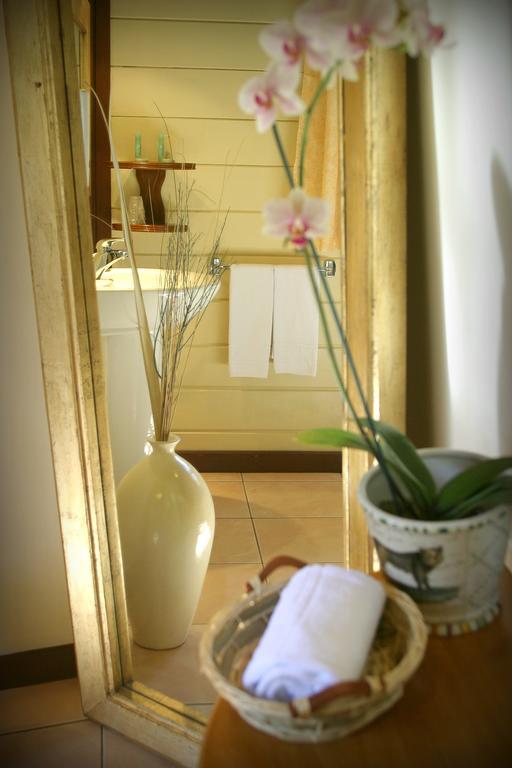 Le Domaine Des Pierres Hotel Saint Pierre Ruang foto