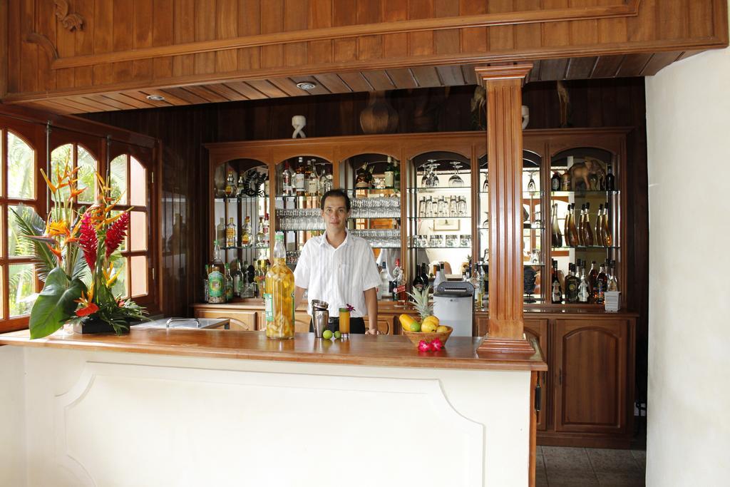 Le Domaine Des Pierres Hotel Saint Pierre Bagian luar foto