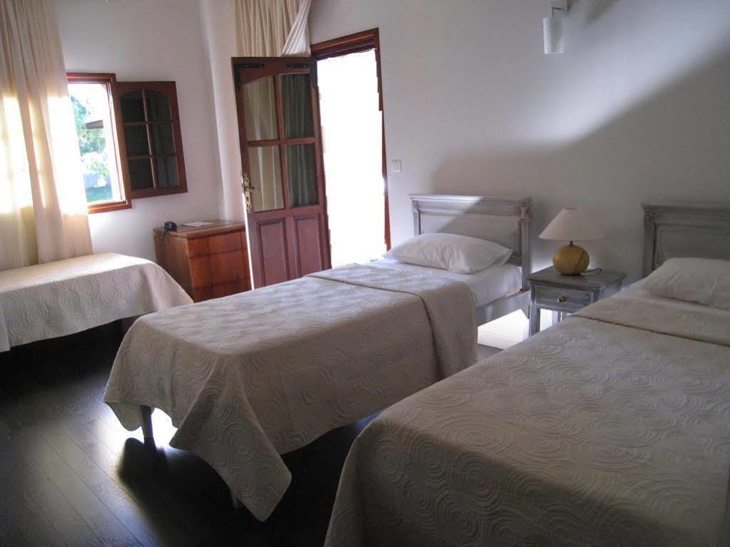 Le Domaine Des Pierres Hotel Saint Pierre Bagian luar foto