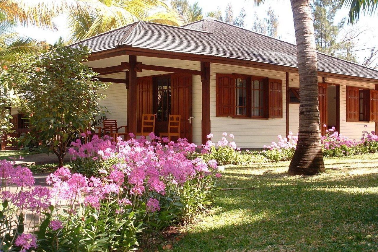 Le Domaine Des Pierres Hotel Saint Pierre Bagian luar foto