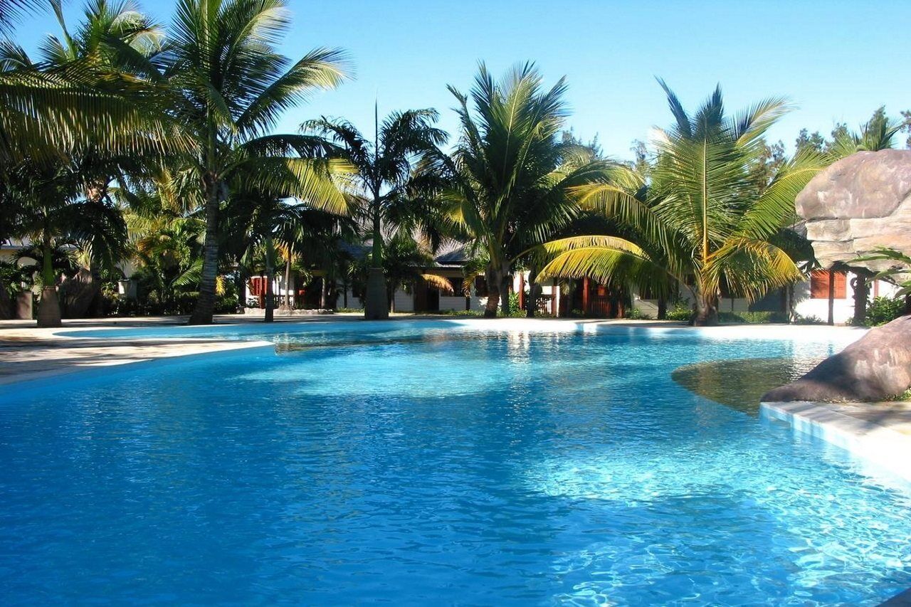 Le Domaine Des Pierres Hotel Saint Pierre Bagian luar foto