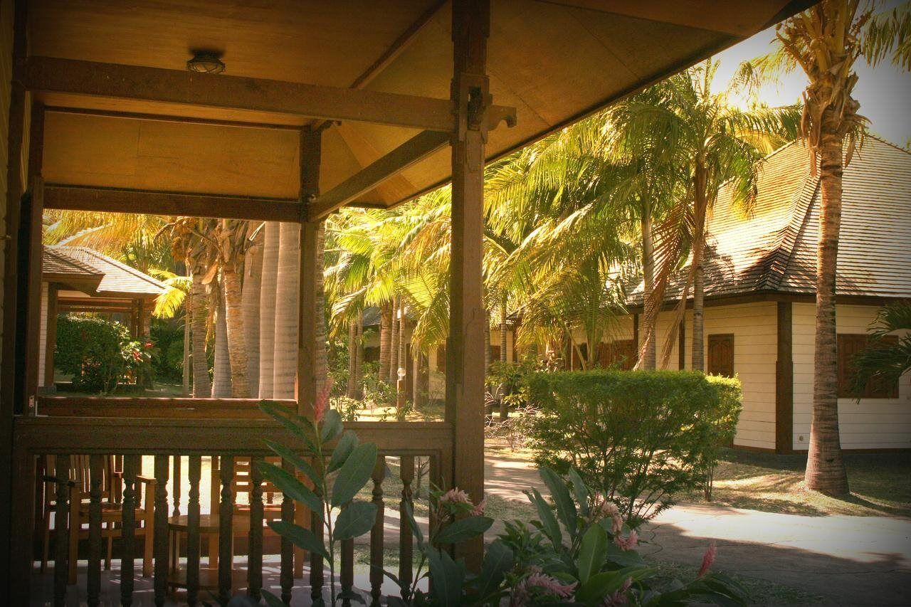 Le Domaine Des Pierres Hotel Saint Pierre Bagian luar foto